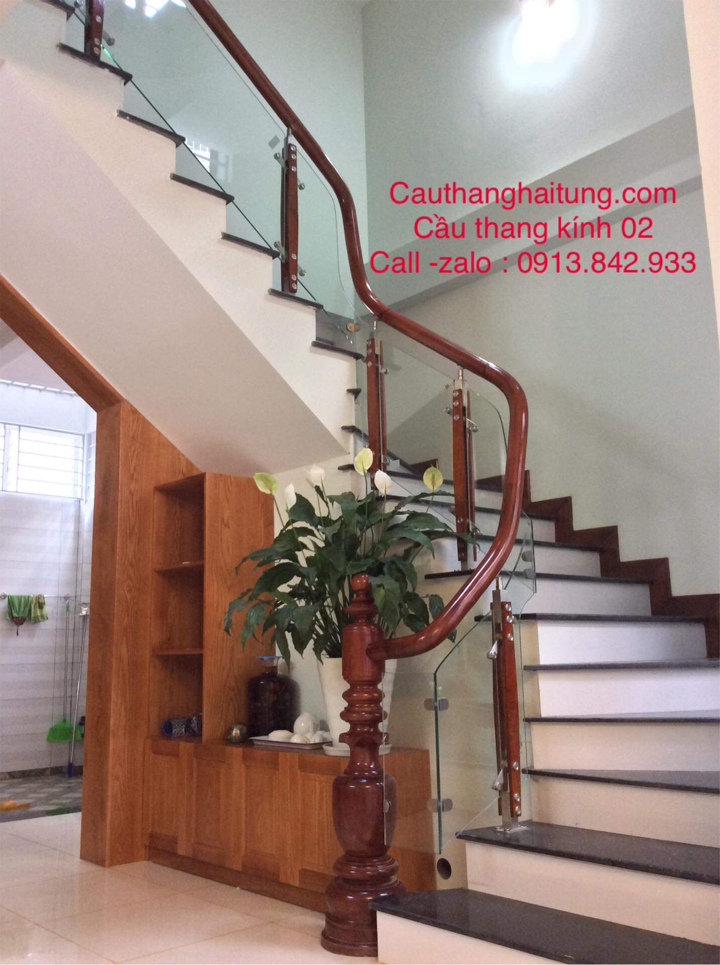 Cầu thang kính Tại hưng yên
