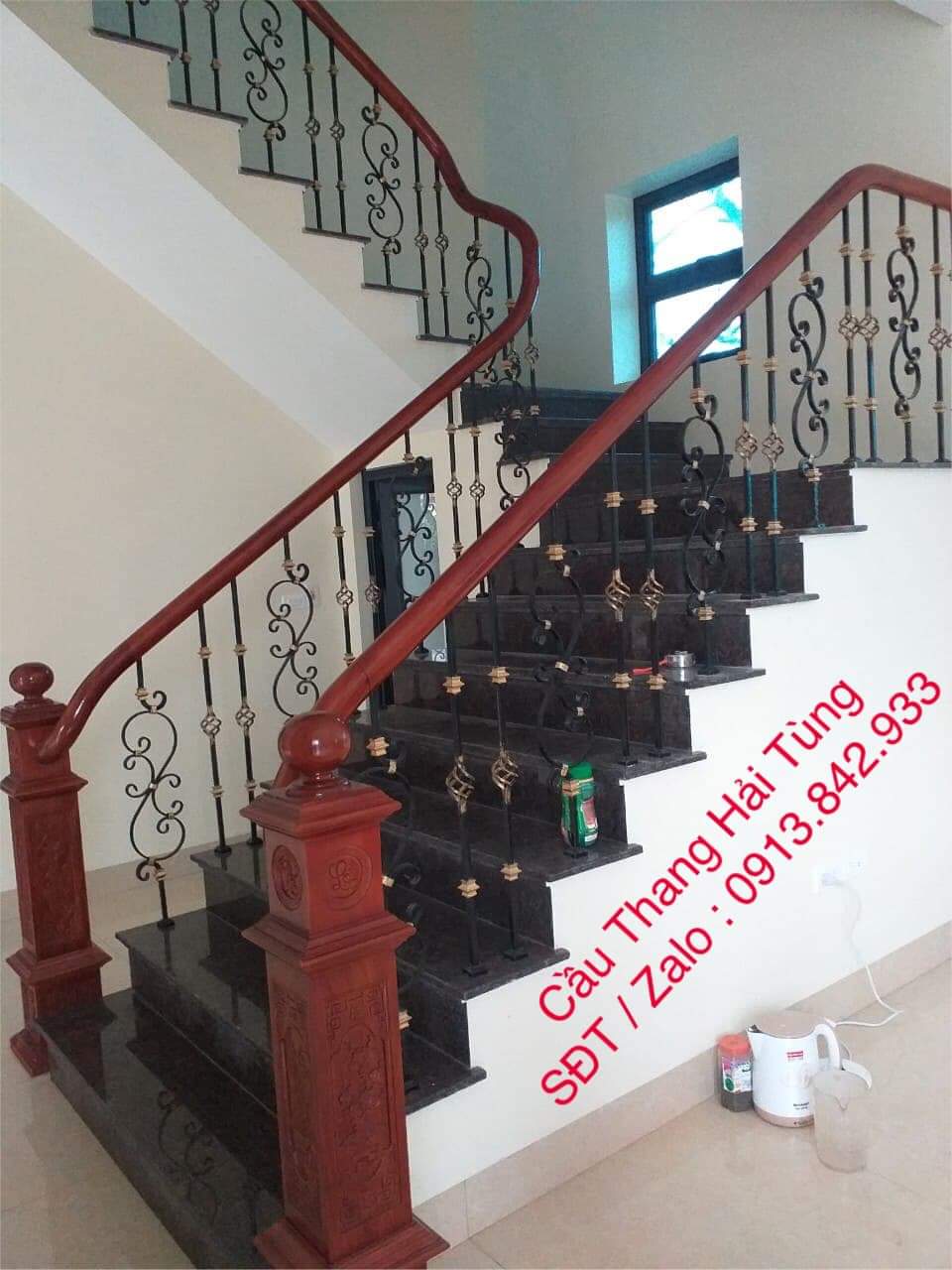 Cầu thang sắt nghệ thuật tại thanh oai