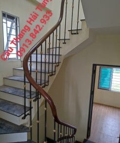 cầu thang sắt nghệ thuật đơn giản