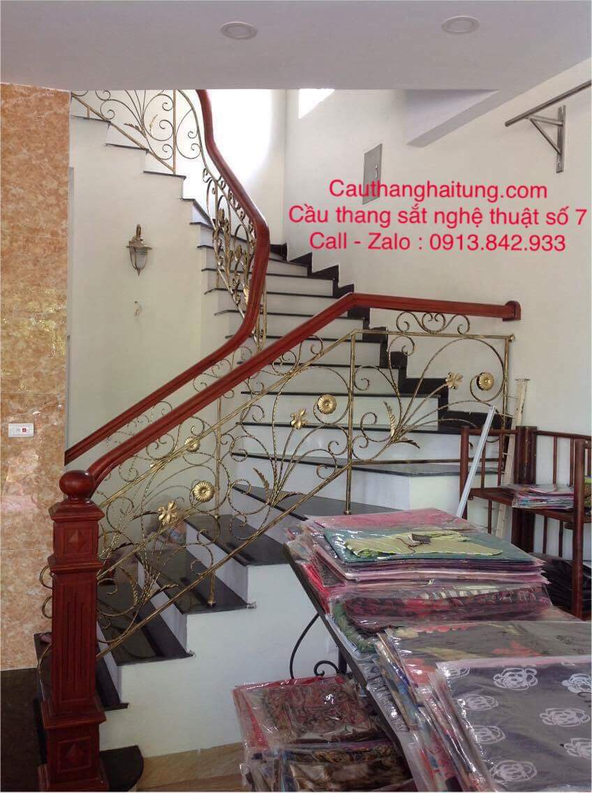 Cầu thang sắt mỹ thuật đẹp cho nhà biệt thự