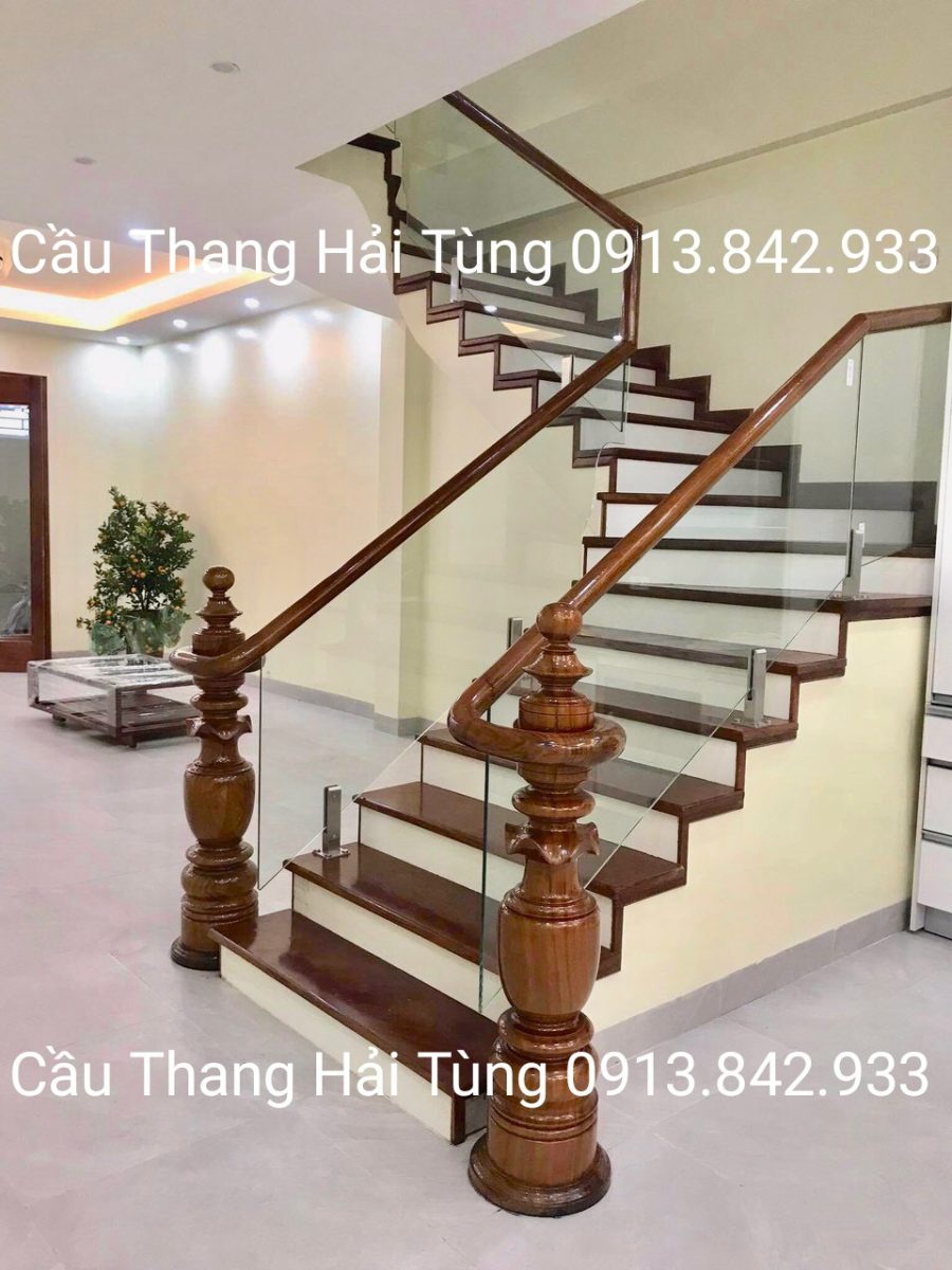 cầu Thang kính chân ngàm